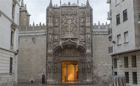 Das Museo Nacional de Escultura de Valladolid: Ein architektonisches Juwel und Schatzkammer für Kunstliebhaber!