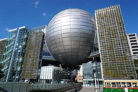  Das Nagoya City Science Museum: Ein futuristisches Abenteuer für Wissensdurstige!