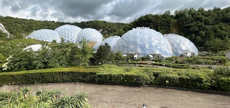 Der Eden Project: Ein botanischer Traum aus Biomen und Kunst!