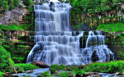 Der Xihu Tianqiao - Ein magischer Wasserfall mitten im Grünen!