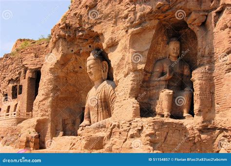  Die Yungang-Grotten! Ein Meisterwerk der buddhistischen Kunst und Architektur?